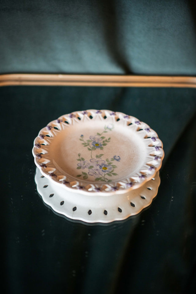 Clematis Saucer
