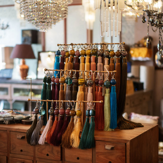 Tassel Switch Lamp