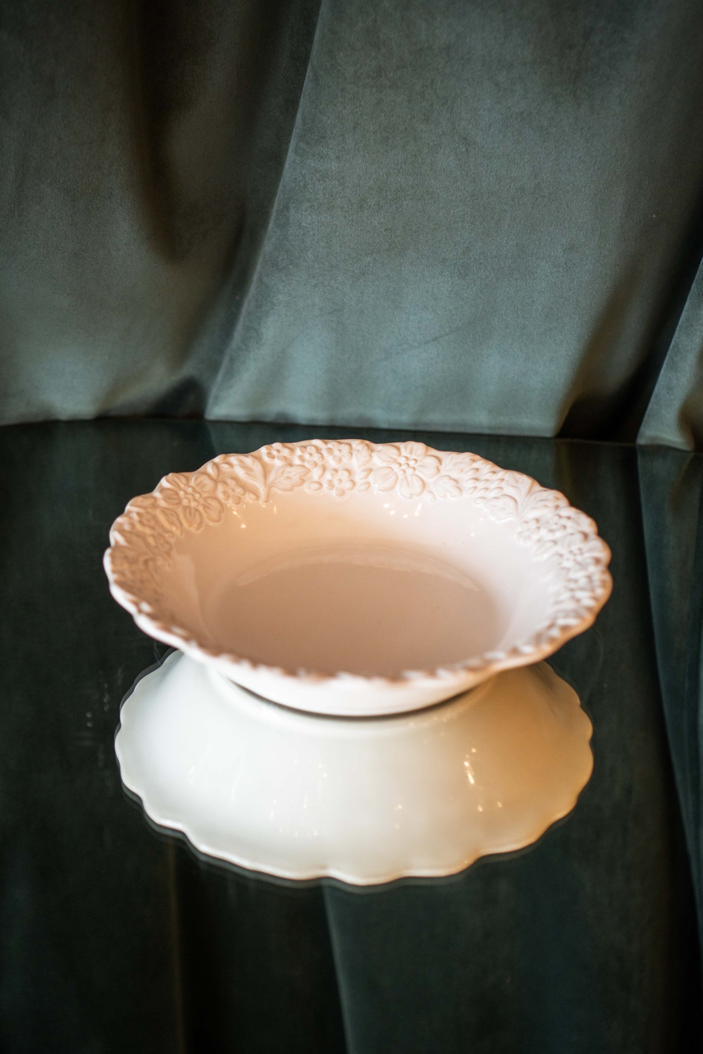 Florish Embossed Basin Large