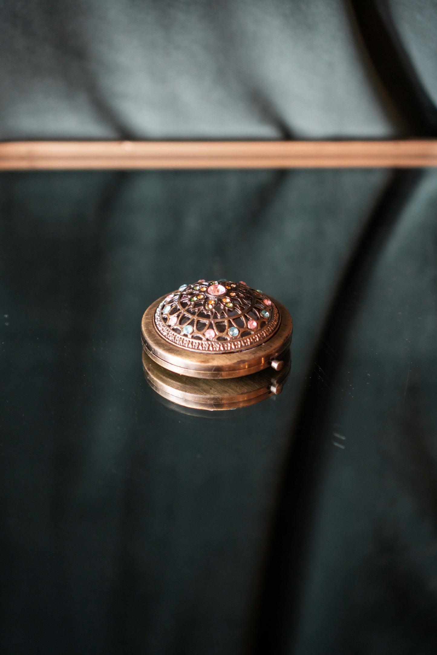 Aurelia Folding Mirror