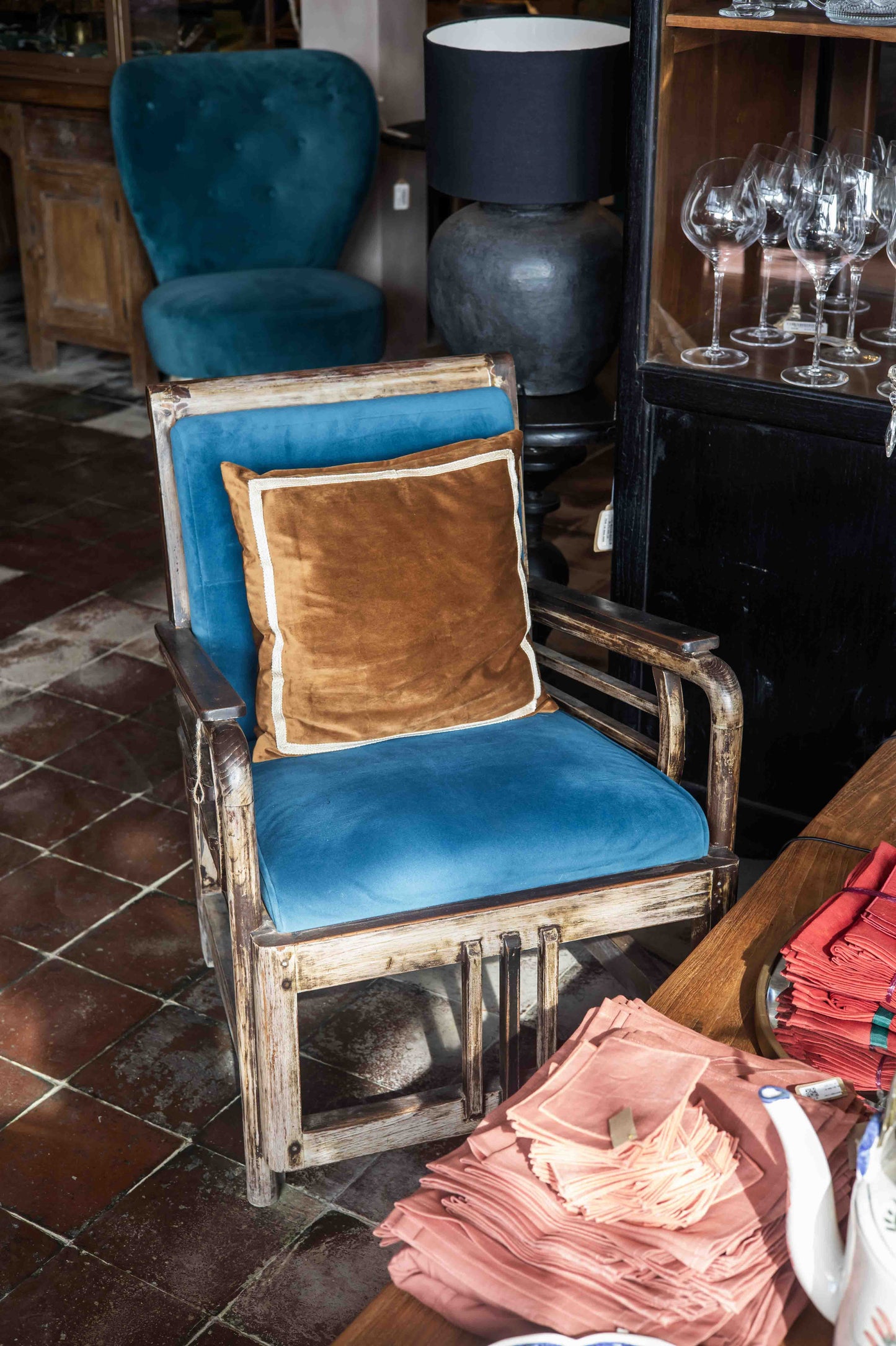 Enchanté Velvet Chaise