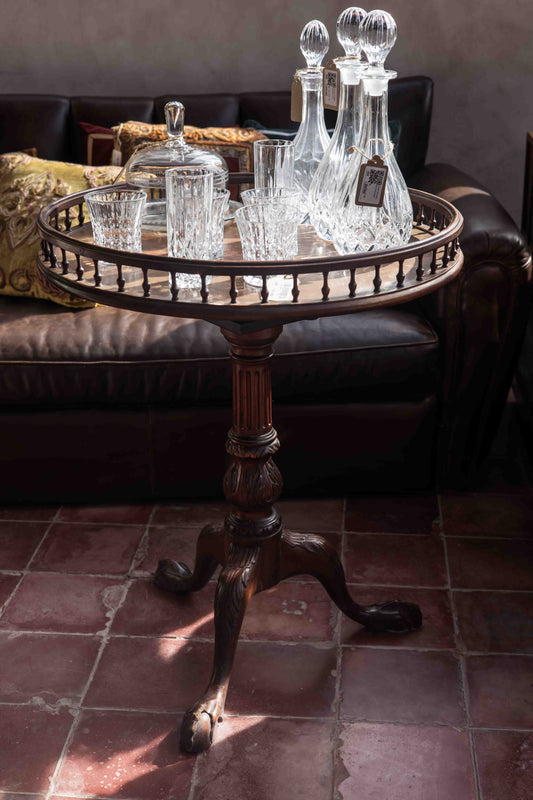 Classic Darkbrown Table