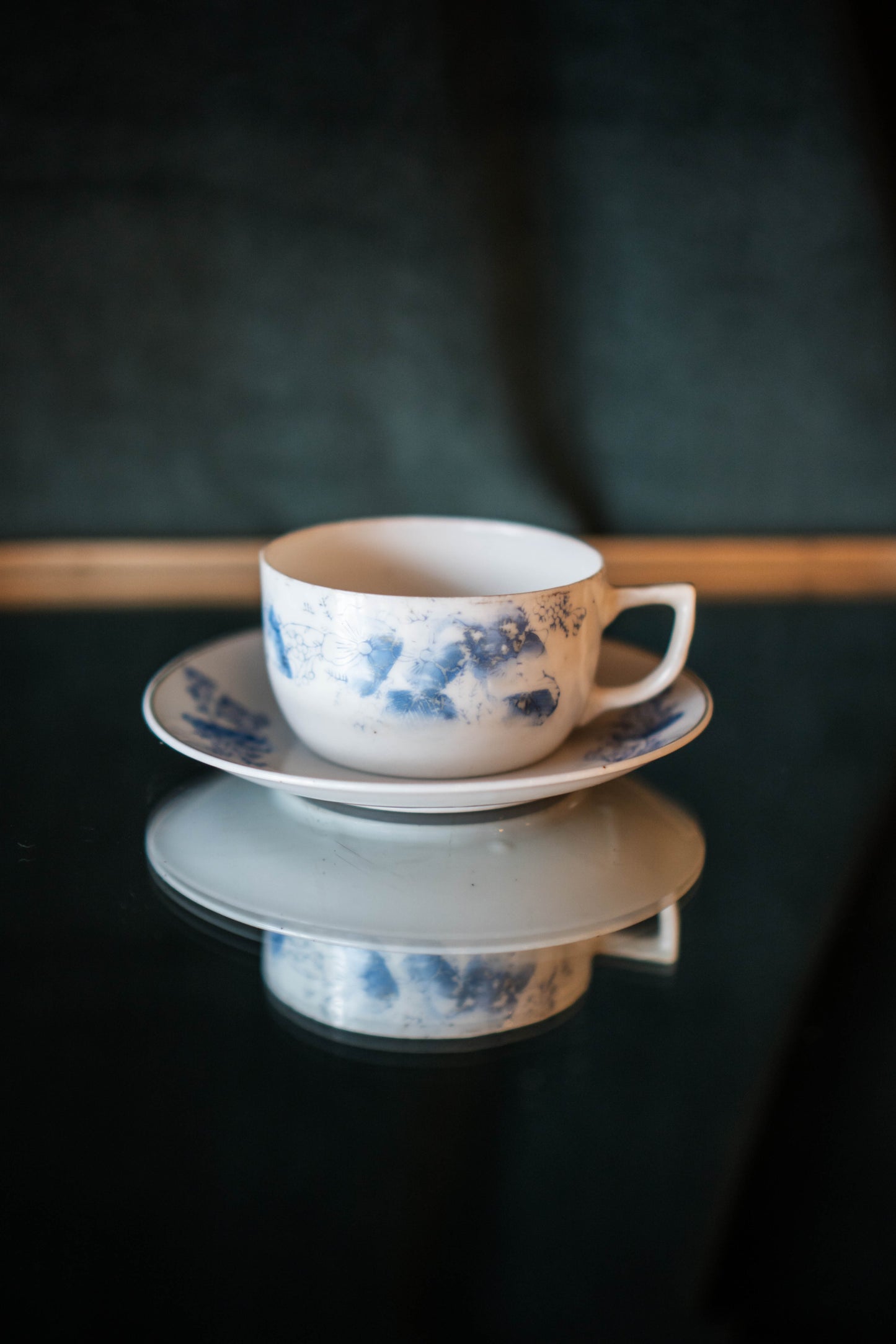 Iris Cup
