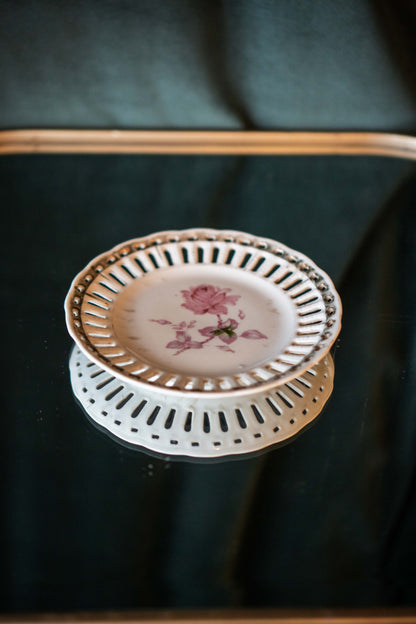 Clematis Saucer