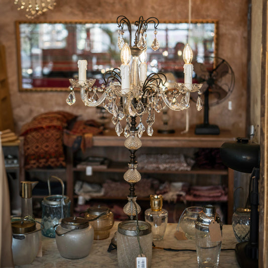 Magnifique Table Lamp