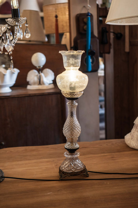 Win Table Lamp