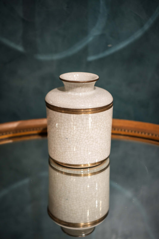 Ceramic Tissue Holder