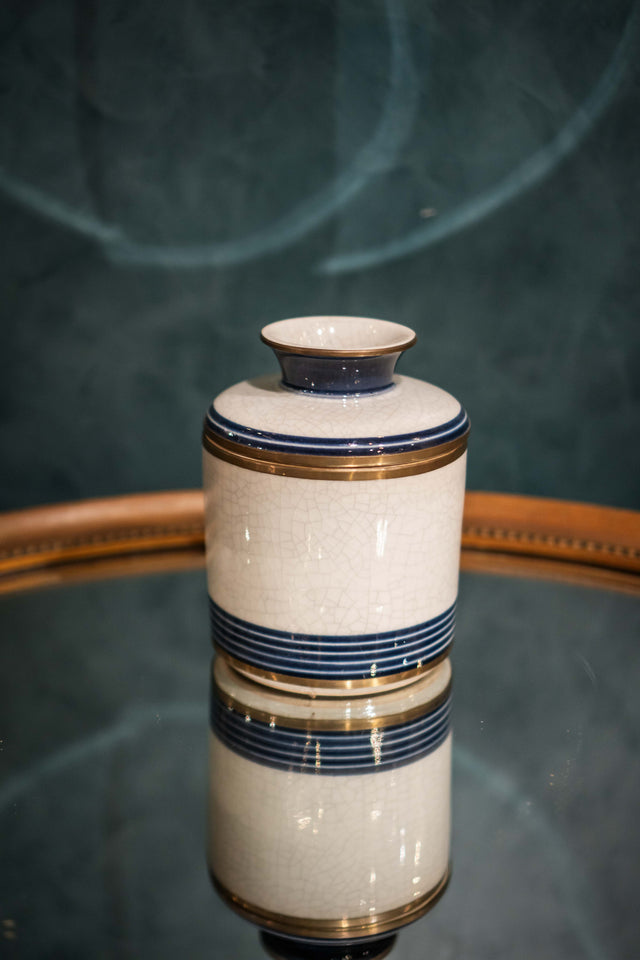 Ceramic Tissue Holder