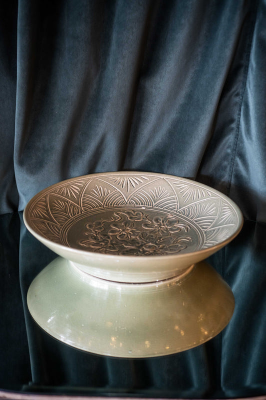 Embossed Plates Ceramic - 43 cm