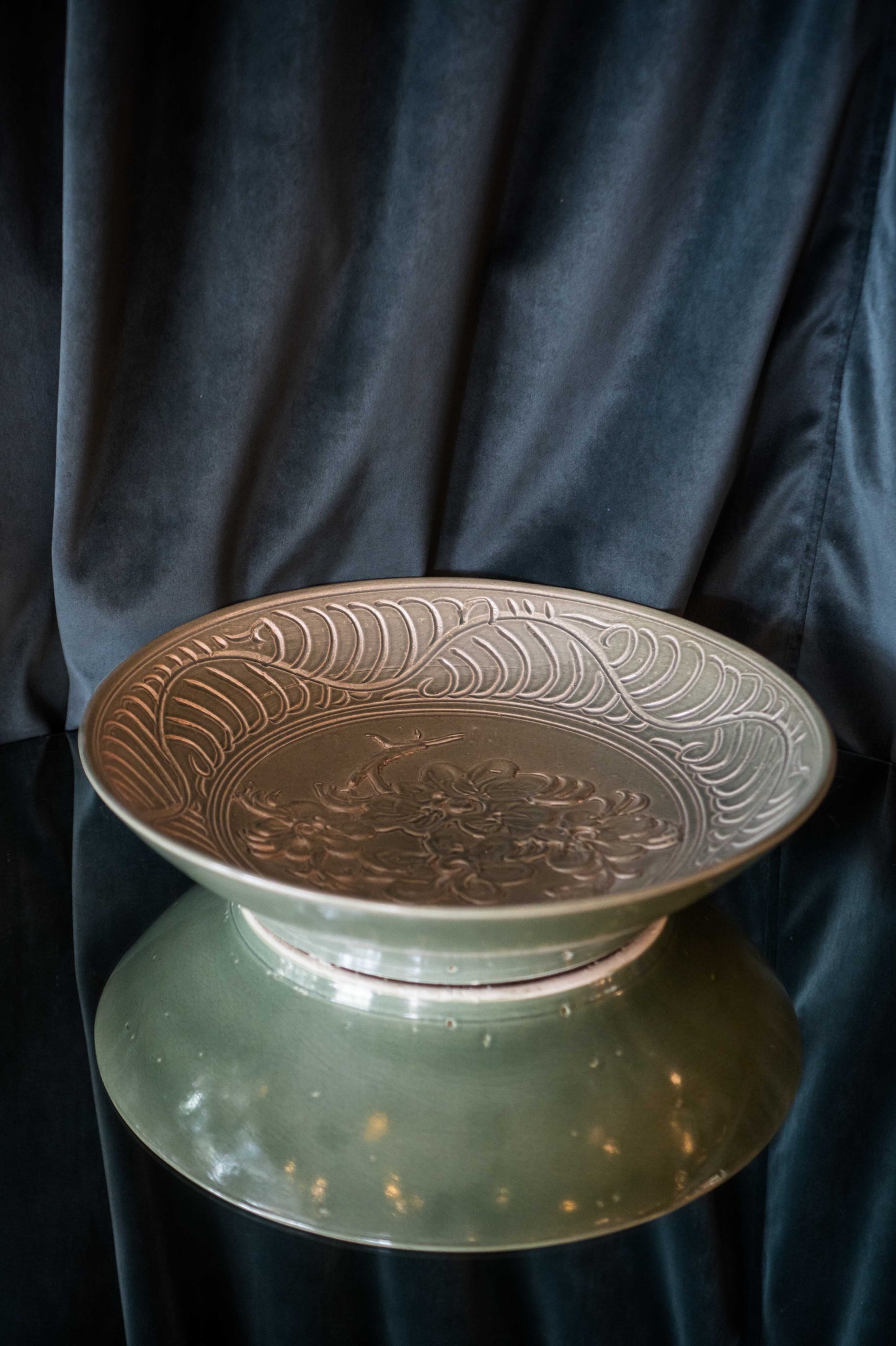 Embossed Plates Ceramic - 43 cm