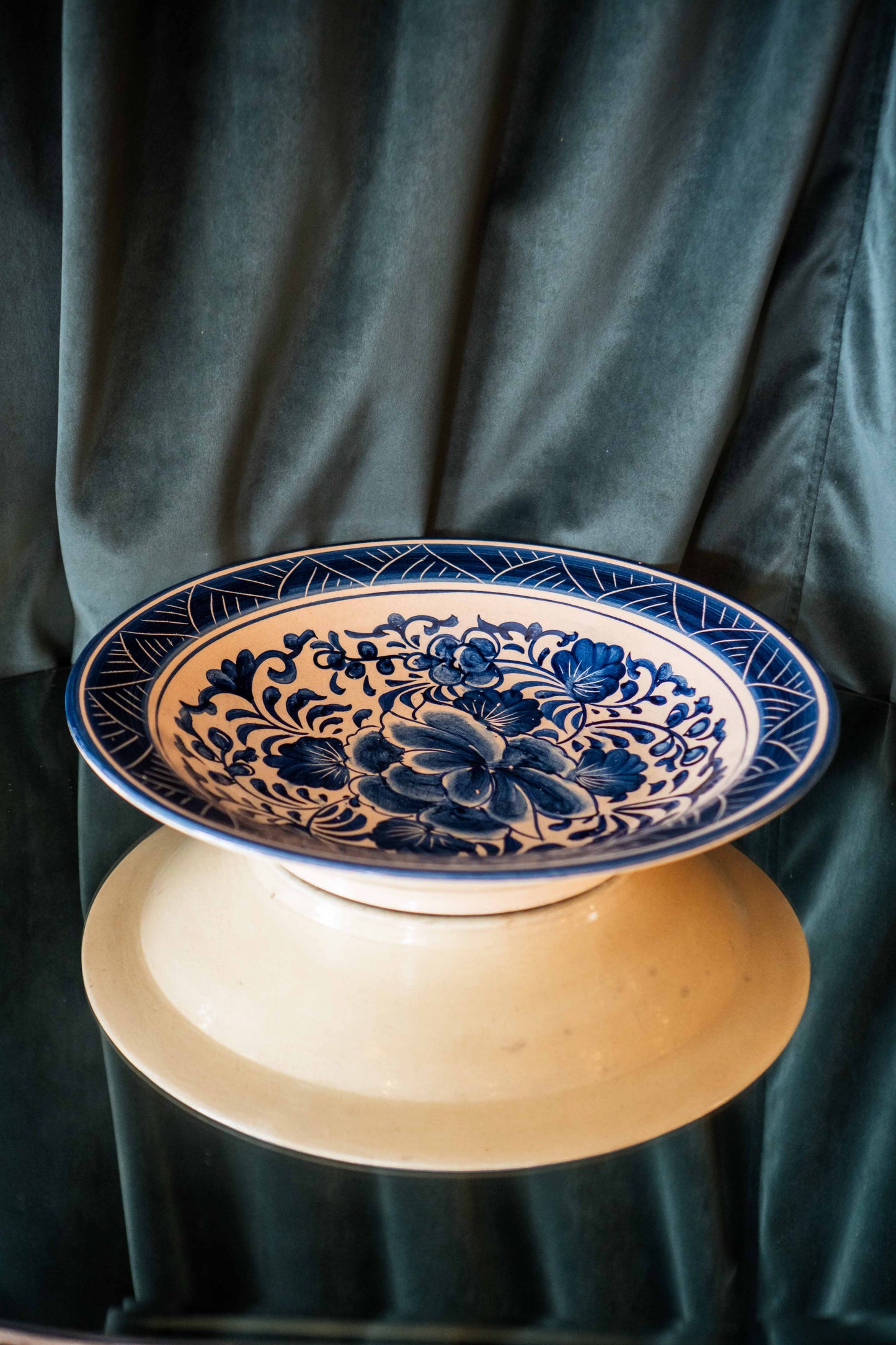 Ceramic Plates Curated Curved